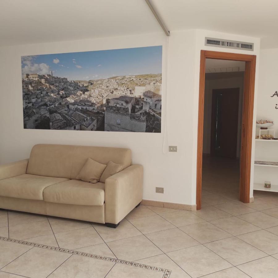 Terrazza Zefiro Casa Vacanze มาเตรา ภายนอก รูปภาพ