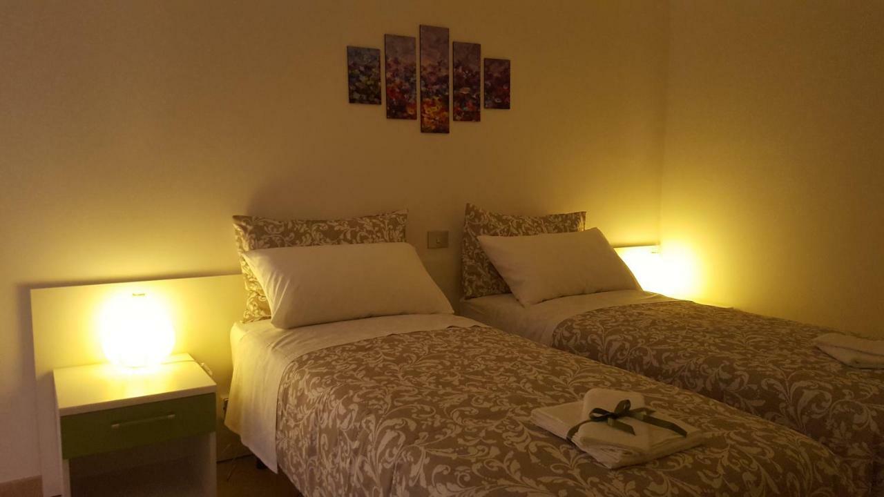 Terrazza Zefiro Casa Vacanze มาเตรา ภายนอก รูปภาพ