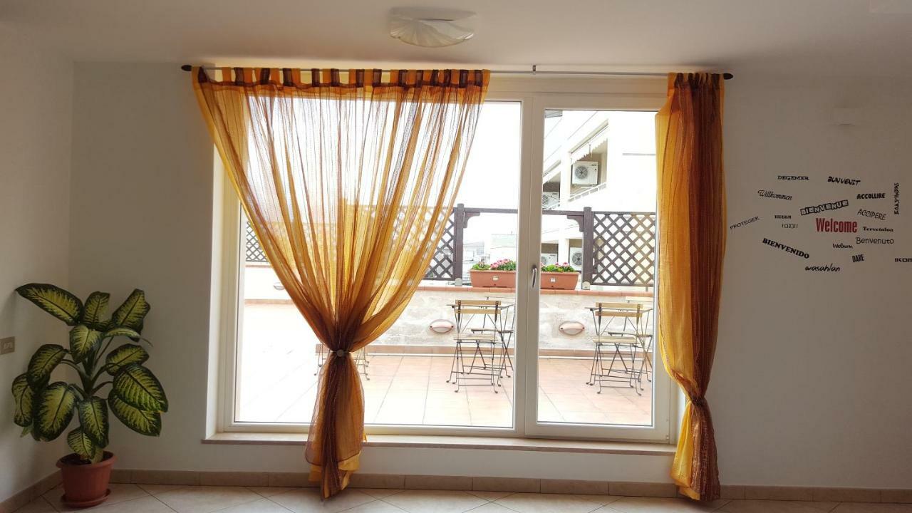 Terrazza Zefiro Casa Vacanze มาเตรา ภายนอก รูปภาพ